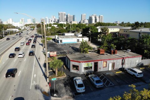 Propiedad comercial en Fort Lauderdale, Florida № 2145956