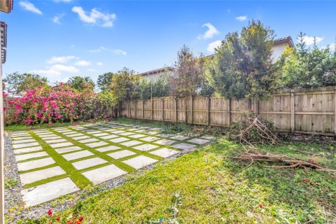 Villa ou maison à louer à Homestead, Floride: 4 chambres, 232.26 m2 № 2023933 - photo 30