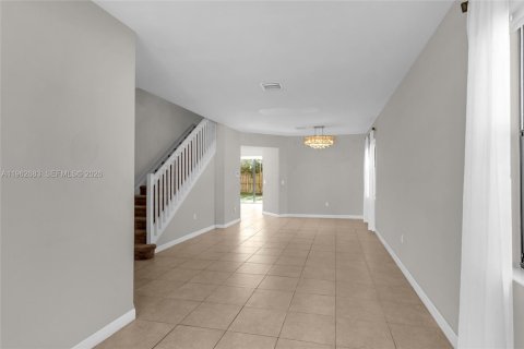 Villa ou maison à louer à Homestead, Floride: 4 chambres, 232.26 m2 № 2023933 - photo 3