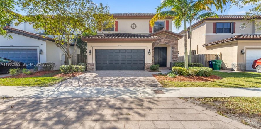 Villa ou maison à Homestead, Floride 4 chambres, 232.26 m2 № 2023933