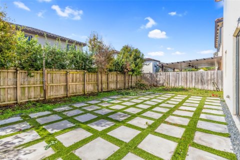 Villa ou maison à louer à Homestead, Floride: 4 chambres, 232.26 m2 № 2023933 - photo 29