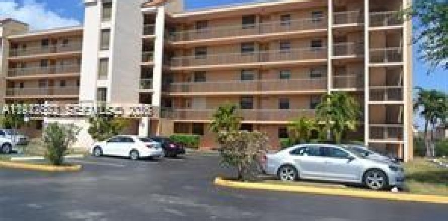 Condominio en Miami, Florida, 2 dormitorios  № 1999981