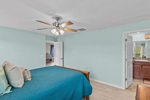 House in BELMONT in Ruskin, Florida 4 bedrooms, 171.03 sq.m. № 1520475 - photo 8