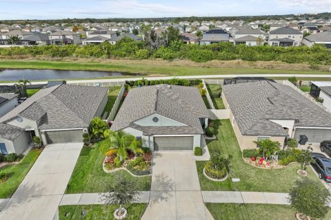 House in BELMONT in Ruskin, Florida 4 bedrooms, 171.03 sq.m. № 1520475 - photo 1