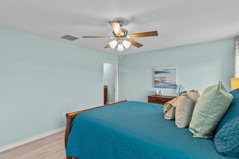 House in BELMONT in Ruskin, Florida 4 bedrooms, 171.03 sq.m. № 1520475 - photo 7