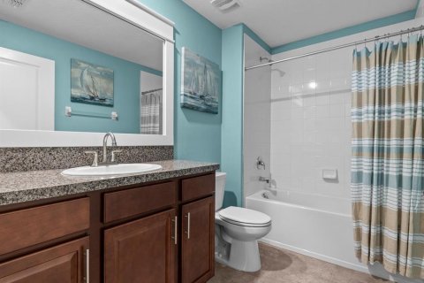 House in BELMONT in Ruskin, Florida 4 bedrooms, 171.03 sq.m. № 1520475 - photo 17