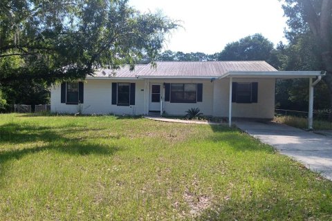 House in Williston, Florida 3 bedrooms, 116.69 sq.m. № 1718250 - photo 1
