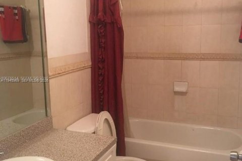 Propiedad comercial en venta en Miami, Florida, 231.51 m2 № 2002207 - foto 2