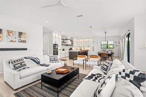 Купить виллу или дом в Сарасота, Флорида 3 комнаты, 421.59м2, № 1554285 - фото 10