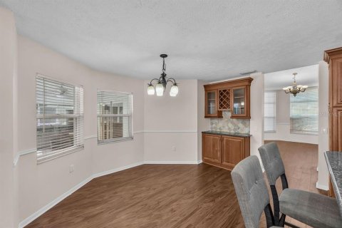 Villa ou maison à louer à Valrico, Floride: 4 chambres, 242.29 m2 № 2387602 - photo 13