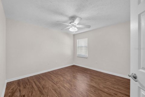 Villa ou maison à louer à Valrico, Floride: 4 chambres, 242.29 m2 № 2387602 - photo 24