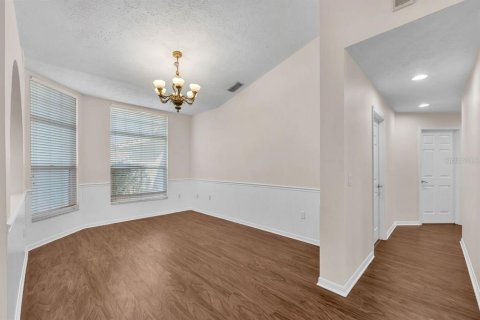 Villa ou maison à louer à Valrico, Floride: 4 chambres, 242.29 m2 № 2387602 - photo 15