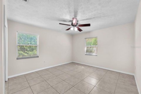 Villa ou maison à louer à Valrico, Floride: 4 chambres, 242.29 m2 № 2387602 - photo 25