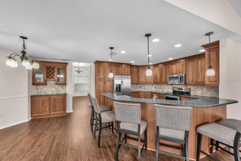 Villa ou maison à louer à Valrico, Floride: 4 chambres, 242.29 m2 № 2387602 - photo 12