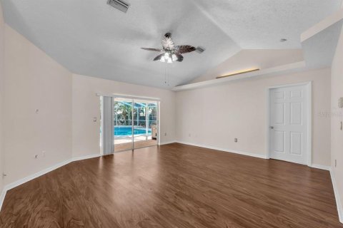 Villa ou maison à louer à Valrico, Floride: 4 chambres, 242.29 m2 № 2387602 - photo 5
