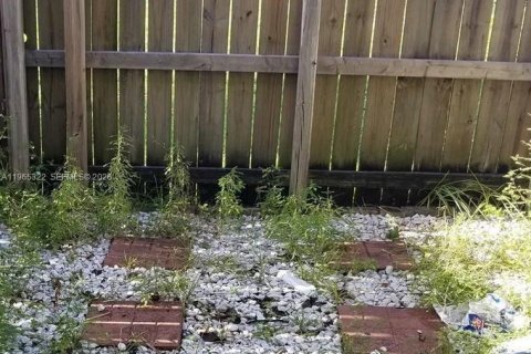 Condo in North Miami Beach, Florida, 1 bedroom  № 2044413 - photo 7