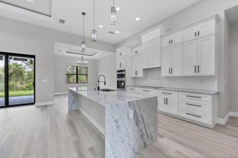 Casa en venta en North Port, Florida, 4 dormitorios, 209.96 m2 № 1838072 - foto 17