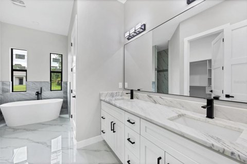Casa en venta en North Port, Florida, 4 dormitorios, 209.96 m2 № 1838072 - foto 26