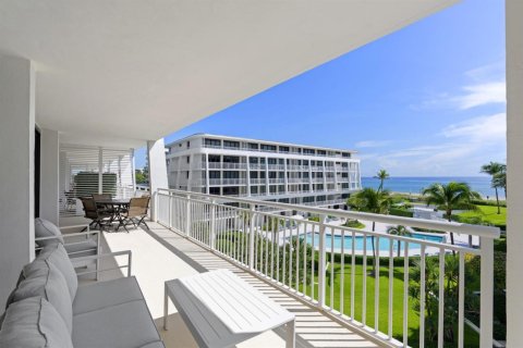 Condo in Palm Beach, Florida, 3 bedrooms  № 2400001 - photo 2