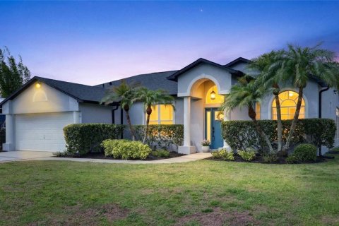 House in Land O' Lakes, Florida 3 bedrooms, 186.27 sq.m. № 2103278