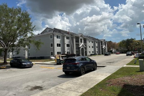 Condominio en venta en Homestead, Florida, 2 dormitorios, 83.15 m2 № 2017660 - foto 28