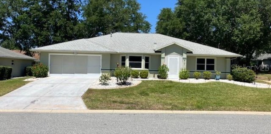 Villa ou maison à Leesburg, Floride 3 chambres, 182.46 m2 № 1640576