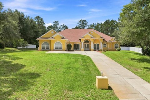 Casa en Hernando, Florida 3 dormitorios, 379.23 m2 № 2356419
