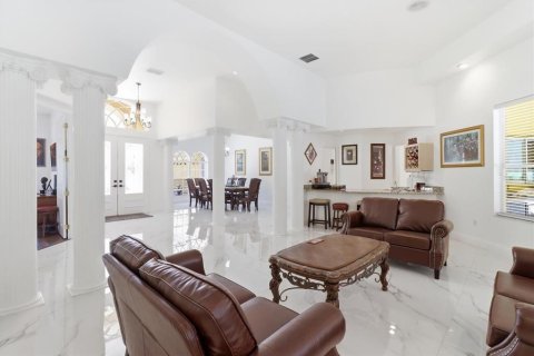 House in Hernando, Florida 3 bedrooms, 379.23 sq.m. № 2356419 - photo 9