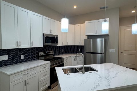 Villa ou maison à louer à Punta Gorda, Floride: 3 chambres, 143.63 m2 № 2423772 - photo 3