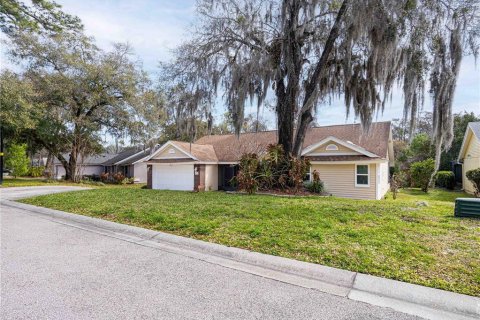 Villa ou maison à vendre à Altamonte Springs, Floride: 4 chambres, 207.92 m2 № 2142865 - photo 5