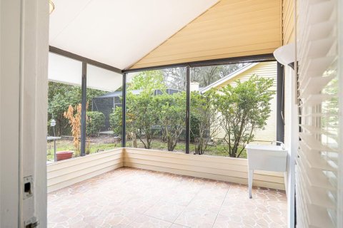 Villa ou maison à vendre à Altamonte Springs, Floride: 4 chambres, 207.92 m2 № 2142865 - photo 28