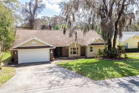 Villa ou maison à vendre à Altamonte Springs, Floride: 4 chambres, 207.92 m2 № 2142865 - photo 3