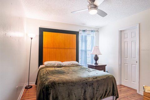 Villa ou maison à vendre à Altamonte Springs, Floride: 4 chambres, 207.92 m2 № 2142865 - photo 25