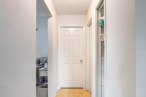 Villa ou maison à vendre à Altamonte Springs, Floride: 4 chambres, 207.92 m2 № 2142865 - photo 21