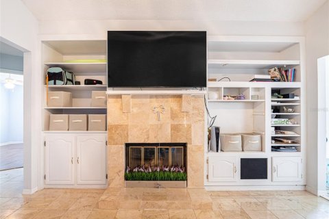 Villa ou maison à vendre à Altamonte Springs, Floride: 4 chambres, 207.92 m2 № 2142865 - photo 14