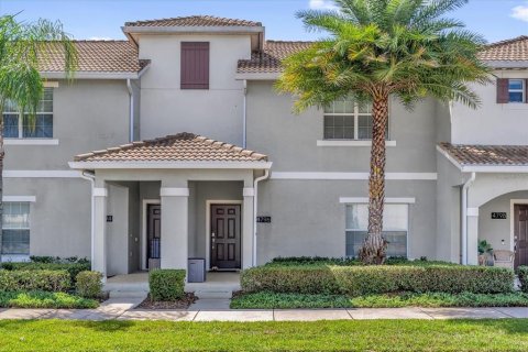 Adosado en STOREY LAKE en Kissimmee, Florida 4 dormitorios, 177.81 m2 № 2093948