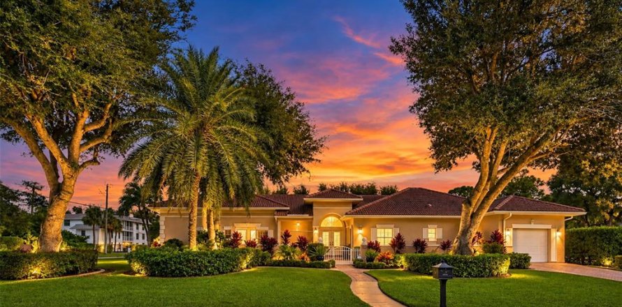 Villa ou maison à Venice, Floride 5 chambres, 335.19 m2 № 2398988