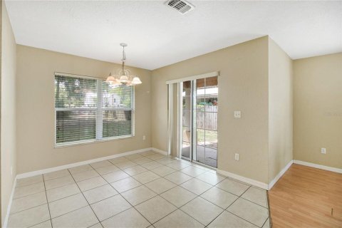 House in Fruitland Park, Florida 3 bedrooms, 121.05 sq.m. № 2211629 - photo 14