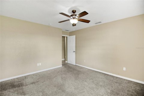 House in Fruitland Park, Florida 3 bedrooms, 121.05 sq.m. № 2211629 - photo 29