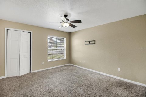 House in Fruitland Park, Florida 3 bedrooms, 121.05 sq.m. № 2211629 - photo 28