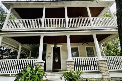 House in Jacksonville, Florida 5 bedrooms, 339.74 sq.m. № 776274 - photo 1