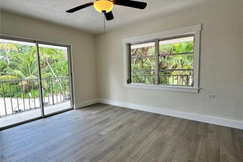 House in Marathon, Florida 4 bedrooms, 115.85 sq.m. № 1878623 - photo 26