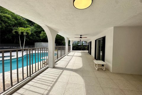 House in Marathon, Florida 4 bedrooms, 115.85 sq.m. № 1878623 - photo 11