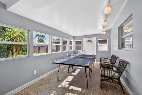 Villa ou maison à vendre à Saint Petersburg, Floride: 3 chambres, 127.55 m2 № 2212718 - photo 20
