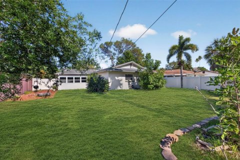 Villa ou maison à vendre à Saint Petersburg, Floride: 3 chambres, 127.55 m2 № 2212718 - photo 21