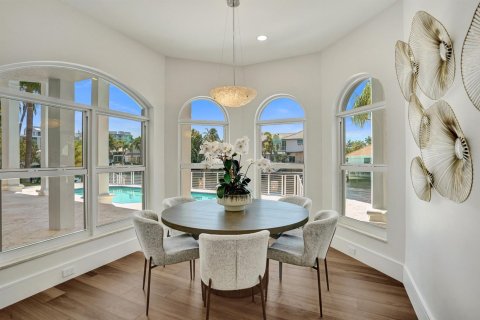House in Boca Raton, Florida 4 bedrooms, 444.44 sq.m. № 2085201 - photo 13