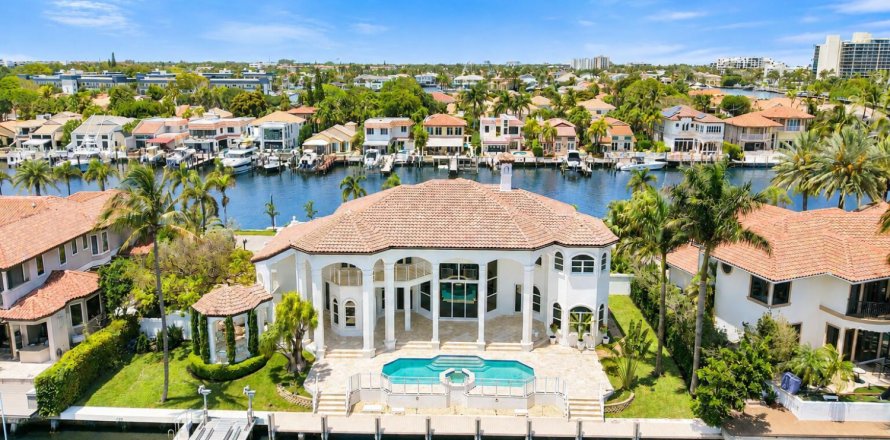 House in Boca Raton, Florida 4 bedrooms, 444.44 sq.m. № 2085201