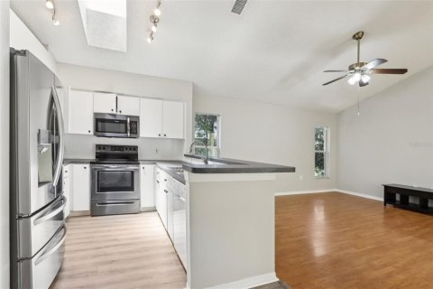 Villa ou maison à vendre à Tampa, Floride: 4 chambres, 179.3 m2 № 2224419 - photo 22