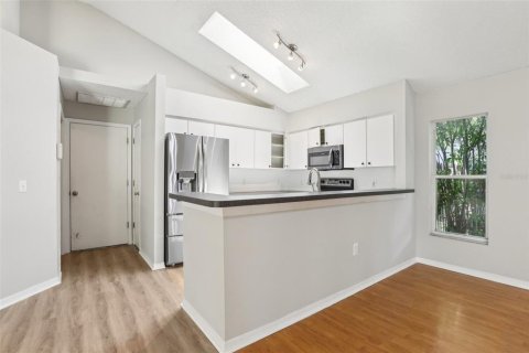 Villa ou maison à vendre à Tampa, Floride: 4 chambres, 179.3 m2 № 2224419 - photo 23