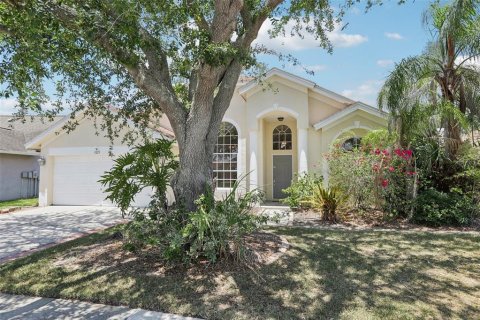 Villa ou maison à vendre à Tampa, Floride: 4 chambres, 179.3 m2 № 2224419 - photo 5